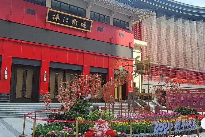 Sichuan Opera with face-changing at Sichuan opera theater - Ticket delivery and the one issue to watch