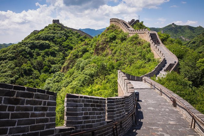 Skip-the-Line: Mutianyu Great Wall Daily Shuttle Bus Tour - Lunch near the wall and what the price covers