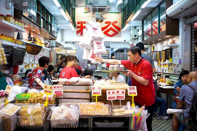 Small Group Kowloon Michelin Rated Street Food and Culture Tour - Sham Shui Po’s Cantonese snacks