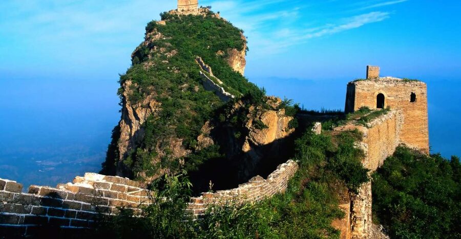 Small-Group Mutianyu Great Wall Tour With lunch And Ticket - Guides, vehicles, and group comfort