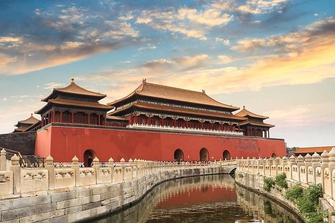 SmallGroupTour: TiananmenSquare, ForbiddenCity & Temple of Heaven - Entering the Forbidden City after six centuries