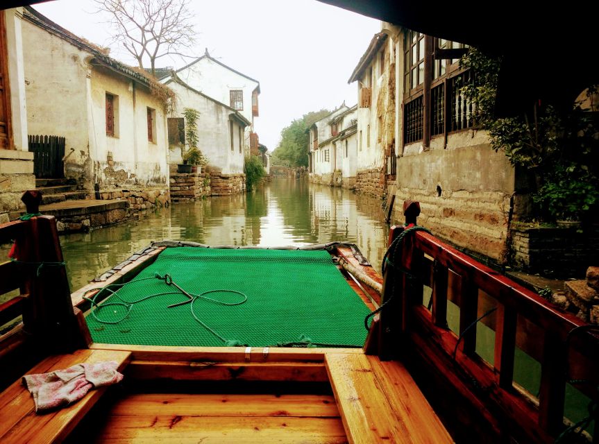 Su Zhou and Zhou Zhuang Water Village Day Tour - Guides, comfort, and the value of a private group