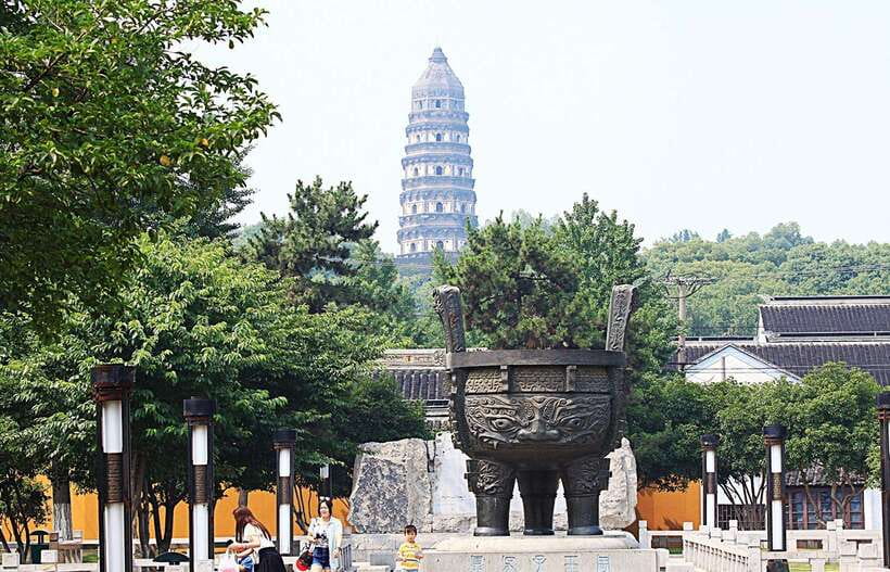 Suzhou Flexible Guided Day Trip from Shanghai by Private Car - Choosing alternate sites with a private guide