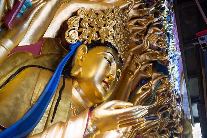 The Hidden Highlight of Dazu Ancient Rock Carvings Private Tour - A local lunch in Dazu County