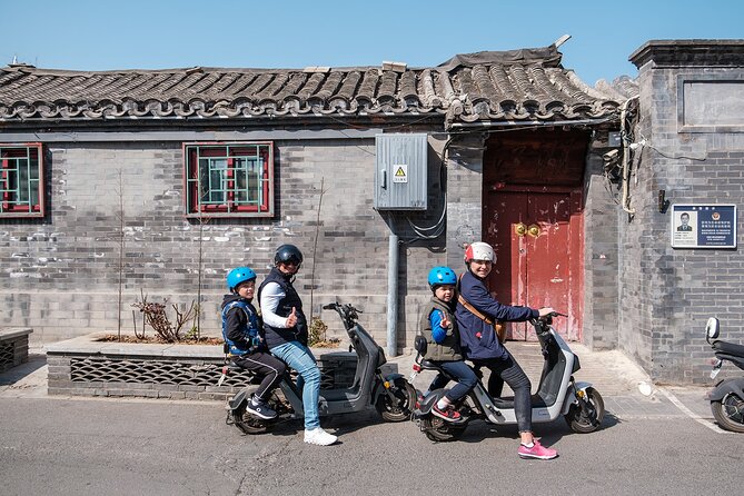 The Hutong Experience by Bike - Rooftops, cafes, and the flexible side of the tour