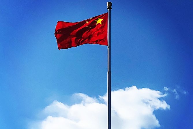 Tiananmen Square Tour - Walking across Tiananmen Square