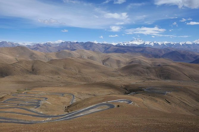 Tibet Tour 8 Days Lhasa to Everest Base Camp Small Group Tour - Day 5: The long haul to Everest Base Camp