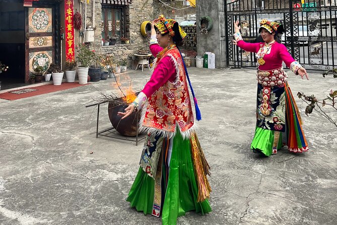Tibetan Day Trip to Tibetan Village from Chengdu - Yak meat hotpot and the evening Guozhuang dance
