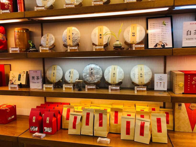 Traditional Chinese Tea Ceremony Experience - The tea house setting and optional purchases