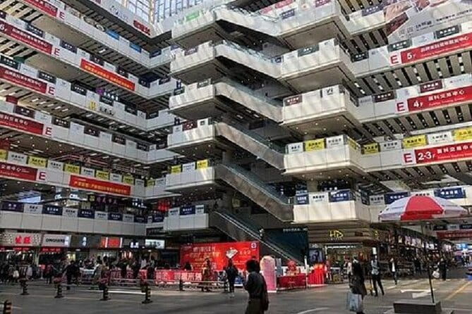 Translator Shopping Assistant and Business Tour Guide Service - Baima Garment Market: a final clothing stop