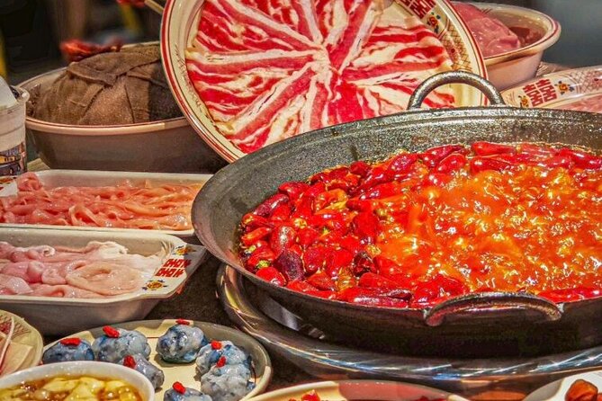 True Taste of Chongqing: Offbeat Walks & Hotpot in One Day - Luohan Temple adds a quieter center-city pause