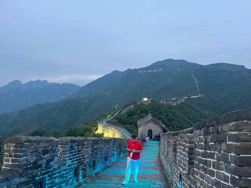 Twilight Glow at Mutianyu Great Wall Evening Bus Tour+Ticket - Why Mutianyu works better at night