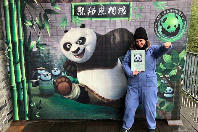 Visiting Dujiangyan Yaan Wolong Panda Base Optional Volunteering - Lunch, the documentary, and the slower middle of the day
