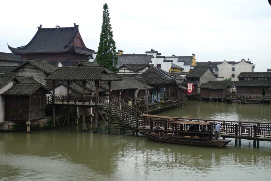 Wuzhen Private Full-Day Tour from Shanghai - First Steps into Wuzhen’s Six Districts