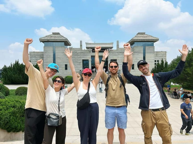 Xi'an: Exclusive Terracotta Army Tour & Local Family Lunch - Key points to know before booking