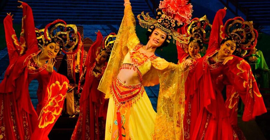Xi’an: Great Tang Dynasty Night Show & Dumpling Meal Option - Music, color, and stage effects