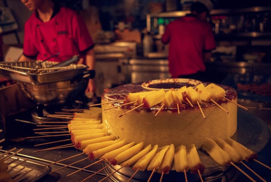 Xi'an Muslim Quarter Night Market Foodie Walking Tour - Who should book this Xi’an food walk?