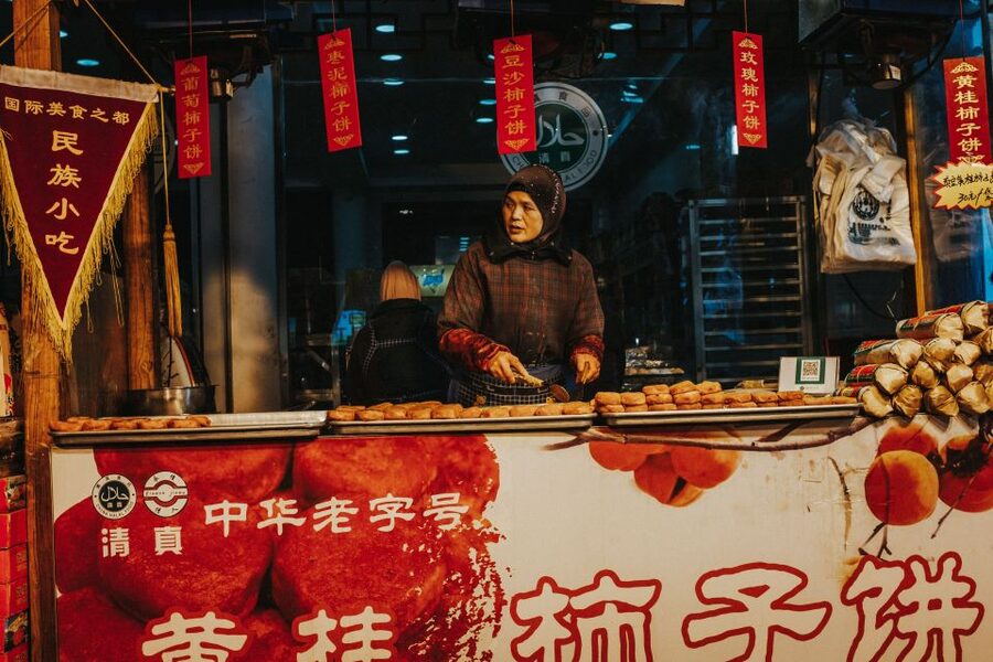 Xi'an Muslim Quarter Night Market Foodie Walking Tour - What to budget and how to prepare