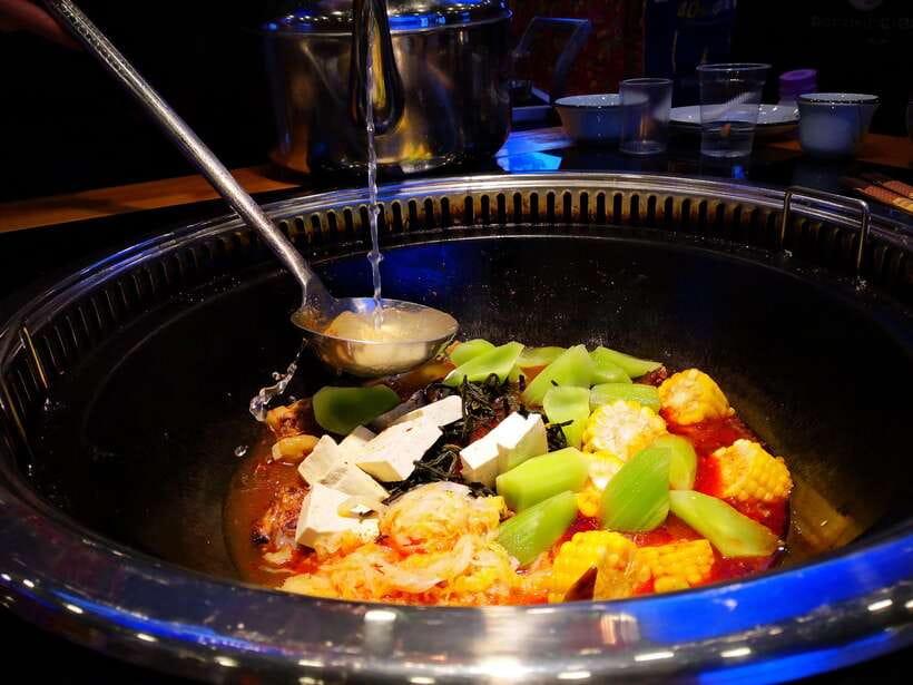 Xi'An: Tang Dynasty Show Ticket w/ Transfer or Dinner - Food: dumplings or a full Xi’an dinner?