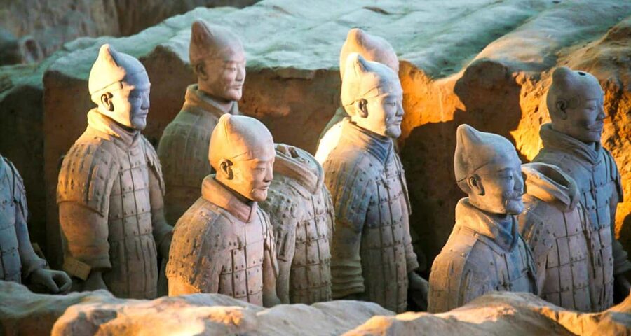 Xi'an: Terracotta Army, Lunch, City Wall, Pagoda, Bazaar - Key points at a glance