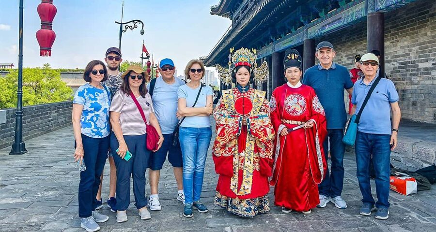 Xi'an: Terracotta Army, Lunch, City Wall, Pagoda, Bazaar - Why this route works for a first day in Xi’an