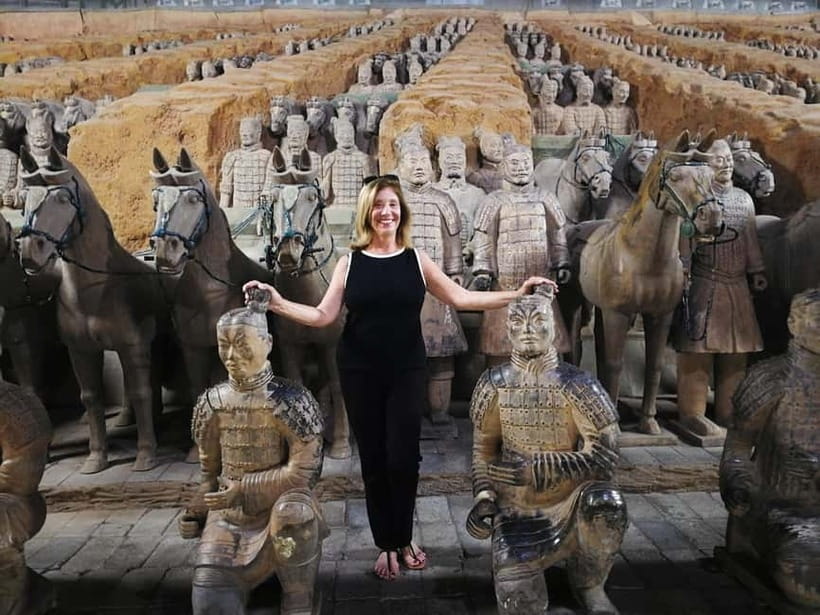 Xi'an: Terracotta Army Mini Group or Private Tour - Timing, crowds, and the private upgrade