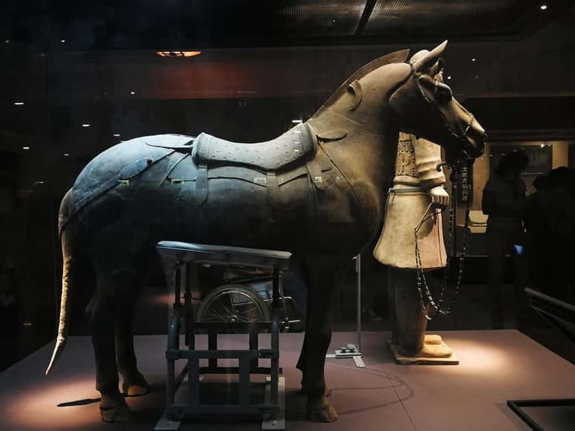 Xi'an: Terracotta Army Mini Group or Private Tour - Pit 1, the famous first look