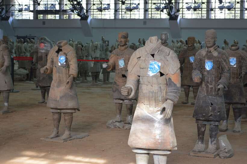 Xi'an: Terracotta Warriors Tour w/Optional Guide or Transfer - Why a private guide can change the museum visit
