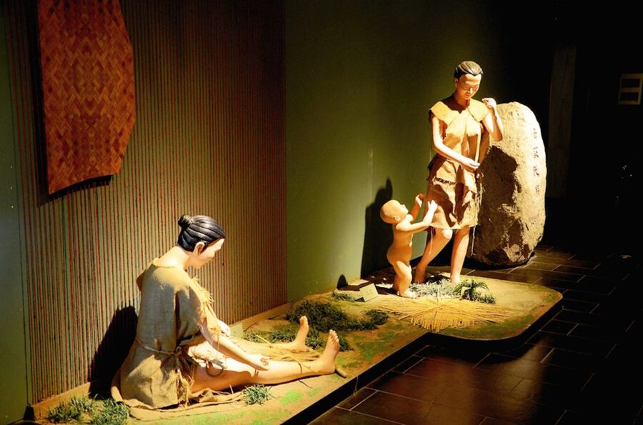 Xian Terracotta Amry& Romantic Show & Grand Tang Bright City - The Emperor’s mausoleum and the wider story