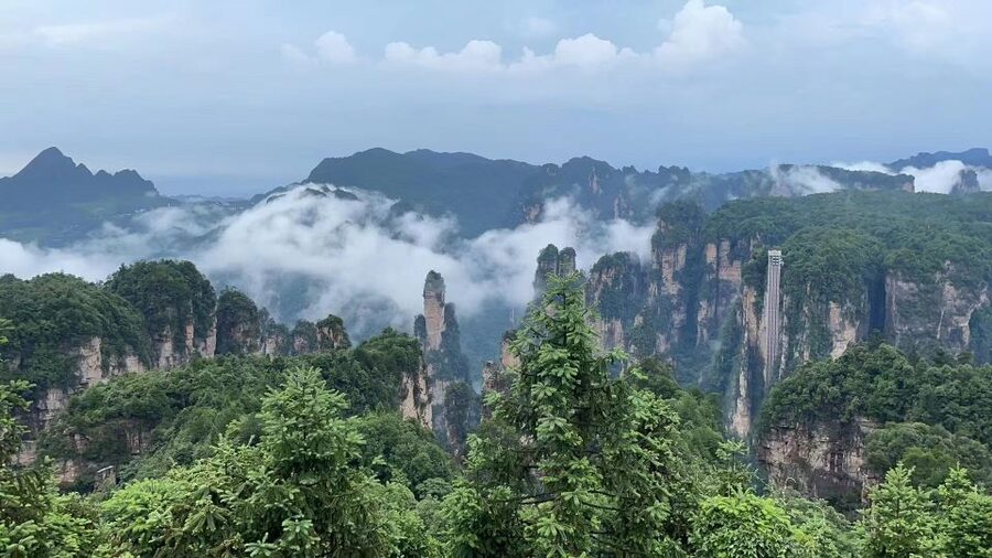 Zhangjiajie National Park: 2-Day Guided Tour w/ Glass Bridge - Tianzi Mountain: a scenic finish with a cable car descent
