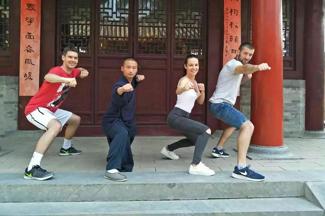 Zhengzhou Private Tour to Shaolin Temple including Kungfu Lesson and Activities - The first look at Shaolin Temple and its kung fu tradition