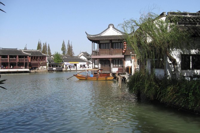 Zhujiajiao Water Village Half Day Tour - What Zhujiajiao adds to a Shanghai visit